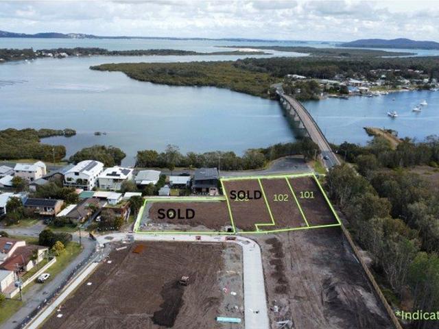RARE LARGE RIVERFRONT R3 ZONED DEVELOPMENT BLOCKS
