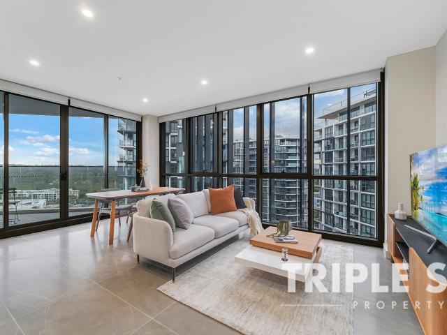Rare Layout! 2 Bed + Oversized Study Room Sized | North East Facing