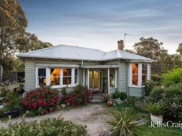 Rare lifestyle opportunity on 4.5 acres minutes from Ballarat