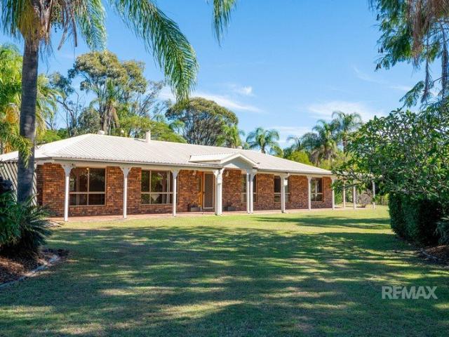 Rare Lifestyle Retreat 13.76 acres with Bore & Adjoining Creek