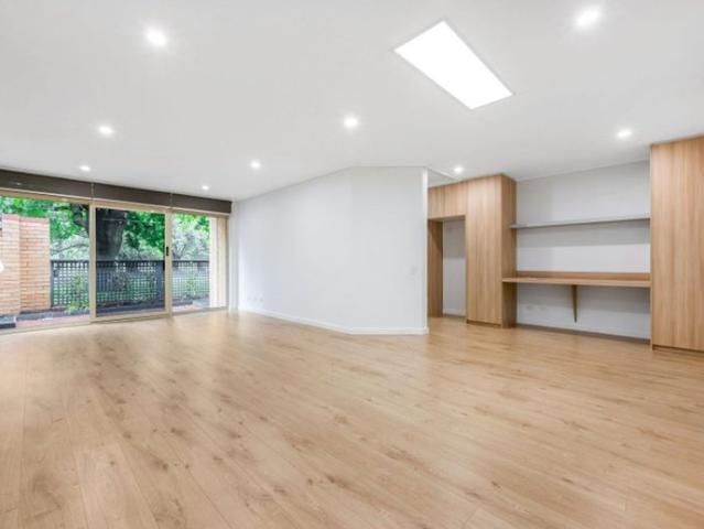 RARE PARK SIDE – APARTMENT
