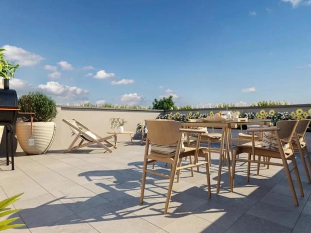 RARE Penthouse en HYPERCENTRE avec TERRASSE + PARKINGS