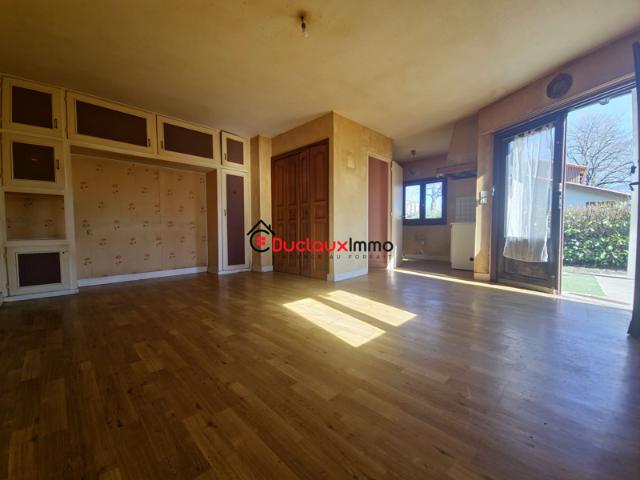 RARE, petite maison de plain pied à ARPAJON SUR CÈRE