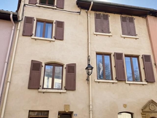 RARE PLATEAU BRUT D'ENVIRON 32 M2 A AMENAGER