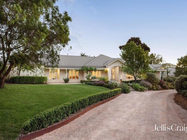 Rare Private Country Sanctuary: Acreage Living on the Doorstep of Hurstbridge Village and Train