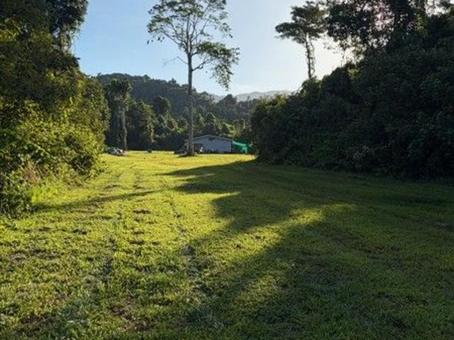 Rare Property End of the Road, Absolute Privacy, Endless Water, 3 Sides Bordering National Park