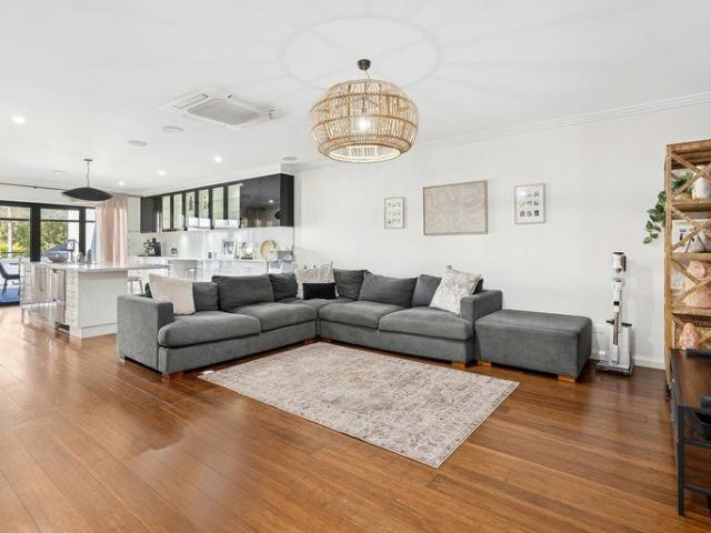 Rare Residential and Commercial Package in Premium Location