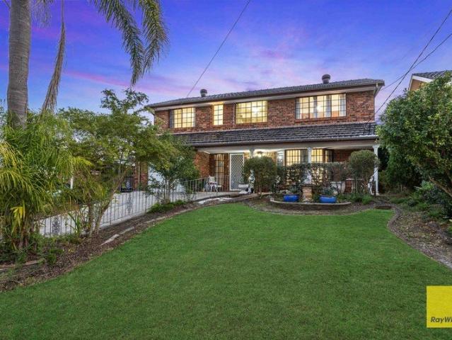 RARE 'River Heights Estate' Opportunity Exceptional Family Home on 750sqm with Two Complete Street Frontages