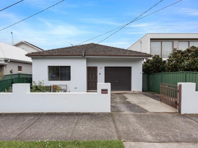 Rare riverside setting with endless potential