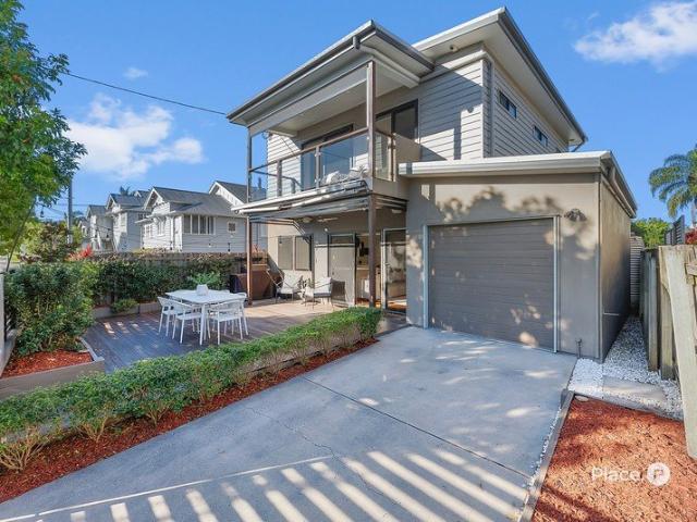 Rare Stand alone Town home in Blue Chip Location!