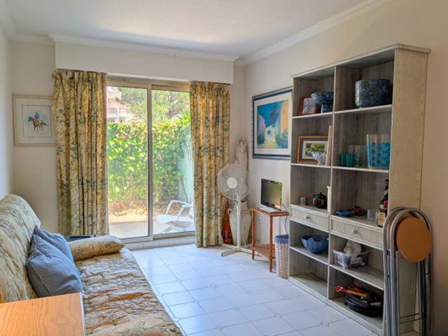 Rare: studio avec garage et cave, piscine