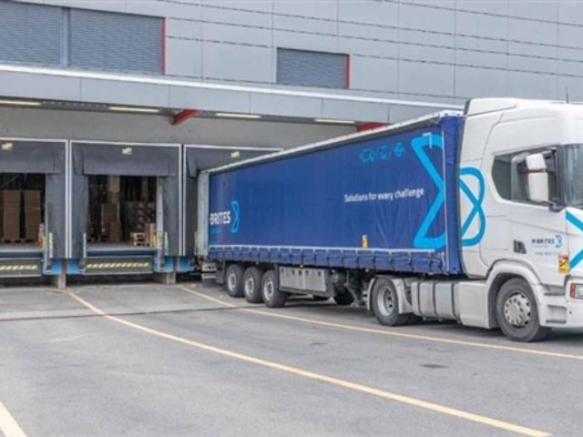 RARE ! Surface de stockage de 250 m² au centre de Genève