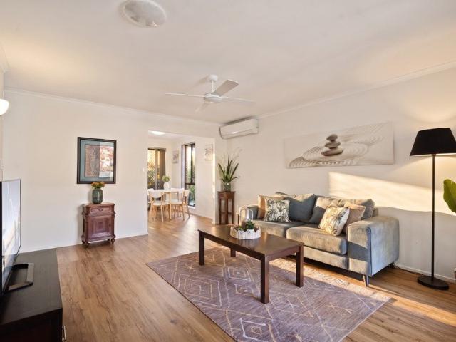 Rare Single Level Villa Offering Privacy & Parkland Views