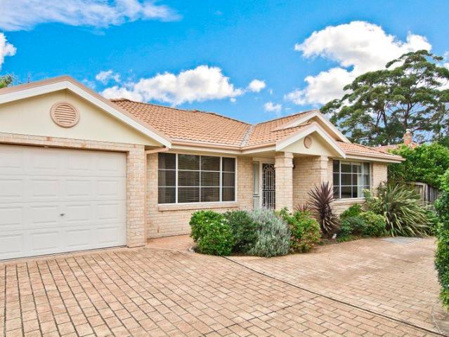 RARE SINGLE LEVEL DOWNSIZER OPPORTUNITY IN AN OVER 55s COMPLEX