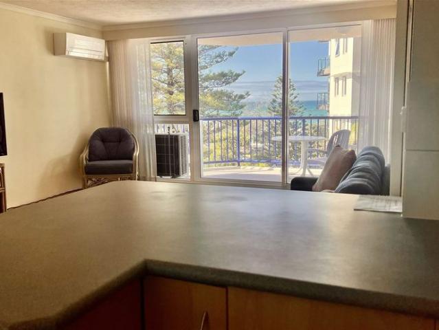 Rare Spacious 1 Bedroom Apartment a Stone’s Throw from Surfers Paradise Beach