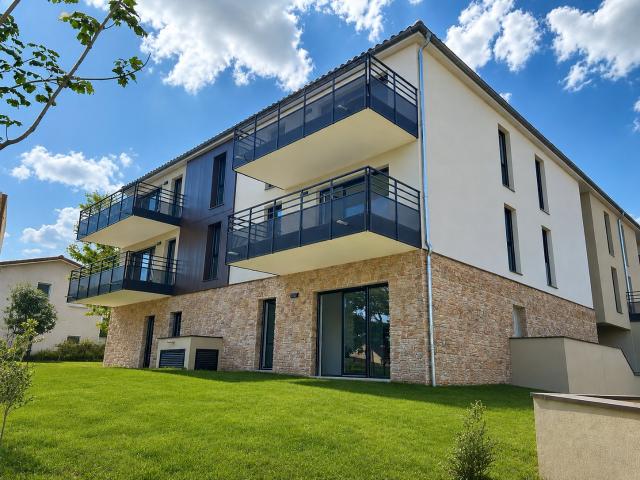 RARE T4 NEUF EN REZ DE JARDIN AVEC TERRASSE ET GARAGE DOUBLE DANS RESIDENCE DE STANDING