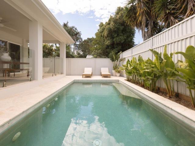 RARE TURNKEY PALM BEACH OPPORTUNITY