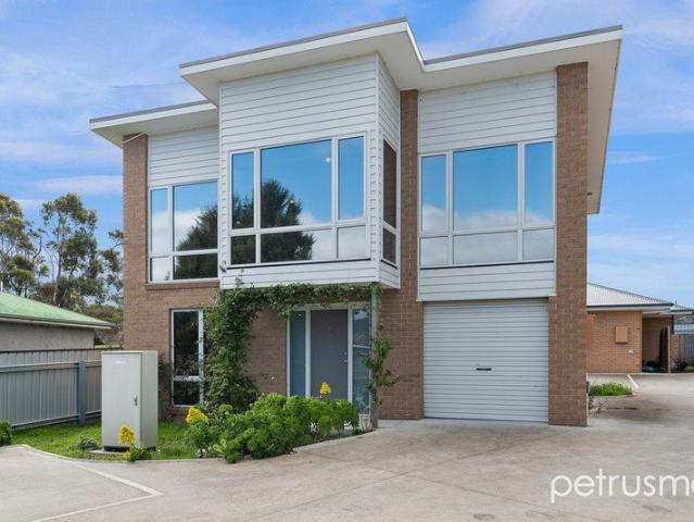 Rare Two Bedroom, Two Bathroom Gem
