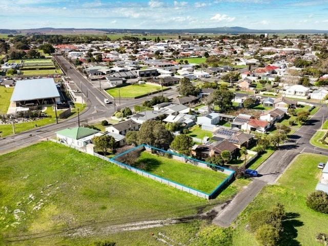 Rare Township Allotment in Millicent North