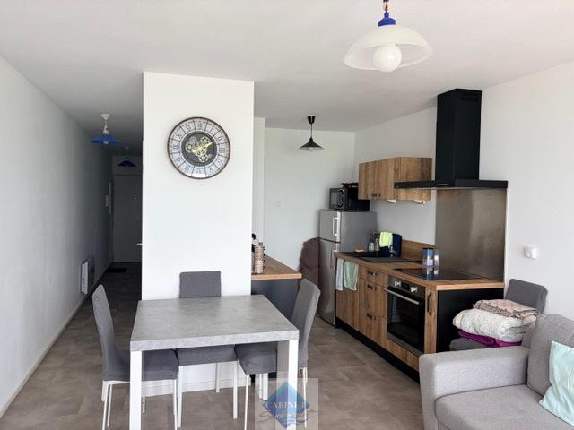 RARE Très bel appartement meublé face mer