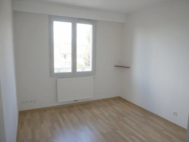 Rare Très bel appartement F3 de 92 m2 au centre de Paray l. 92m² Paray le Monial