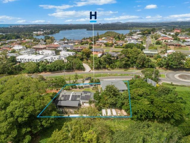 Rare Triple Income / Dual Living / Future Subdivision Opportunity on 1,483m² *STCA