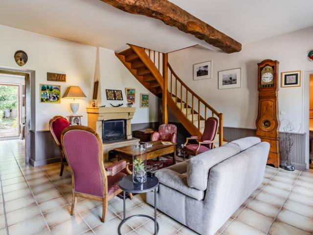RARE: un véritable bijou dans un hameau à 15mn de la gare