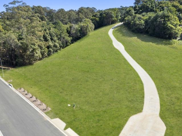 RARE USABLE LAND IN EXCLUSIVE HAZELWOOD ESTATE