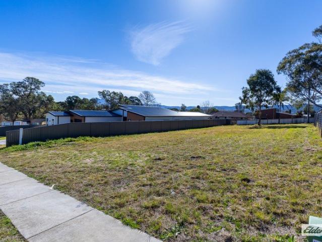 RARE VACANT BUILDING BLOCK 902m²