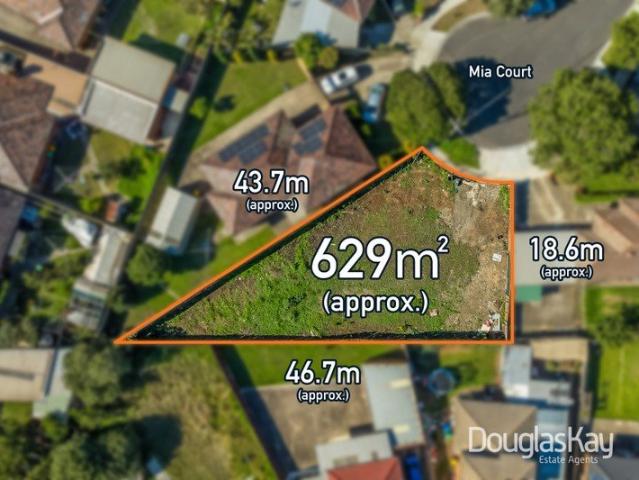 Rare Vacant Land Opportunity in Prime Court Location!