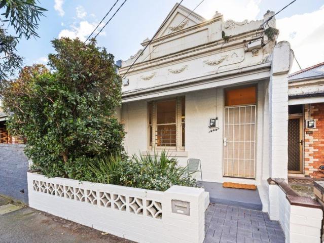 Rare Victorian Family Gem