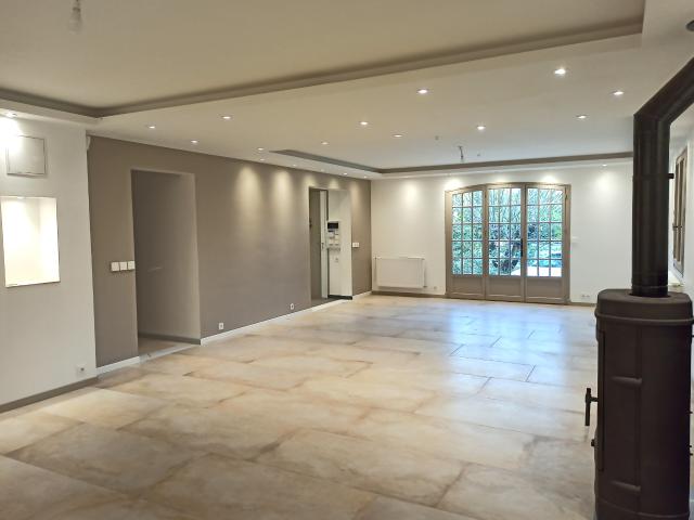 RARE Villa de 164m2 T4 entièrement rénovée