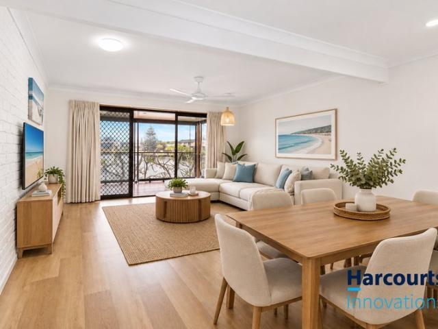 Rare Waterfront Townhouse in the Heart of Broadbeach Waters