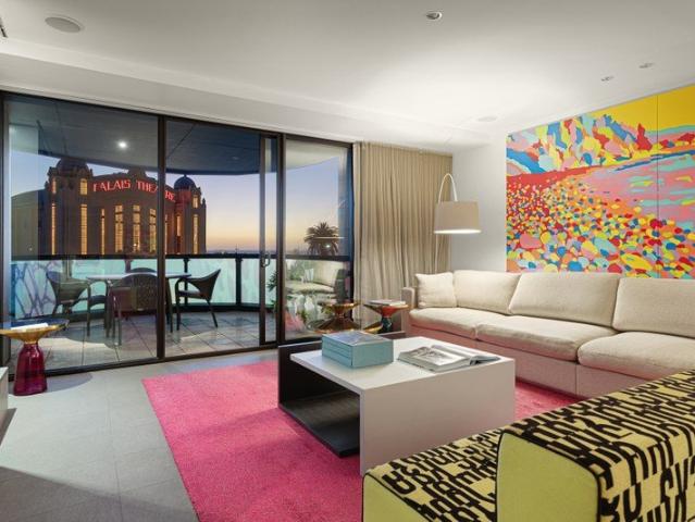 Rare whole floor penthouse with spectacular bay views Furnished