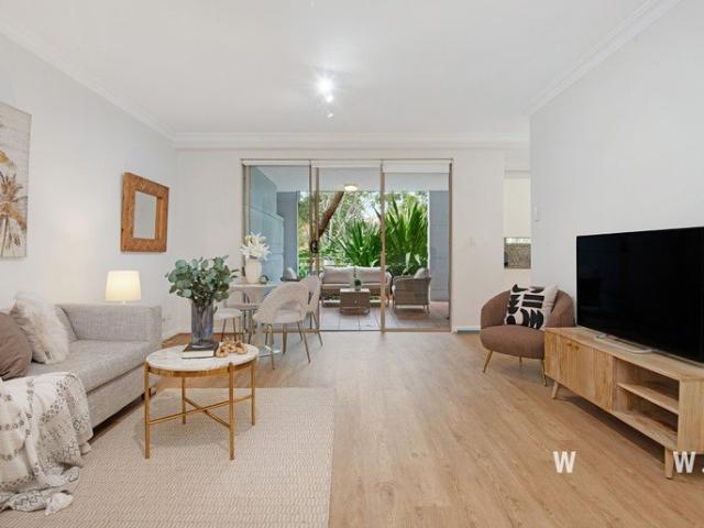 Rare 242m² Villa Style Living, Moments from Cronulla Beach