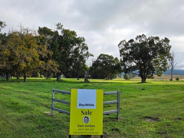 Rare 24 Acre Oasis with Kilcoy Creek Frontage
