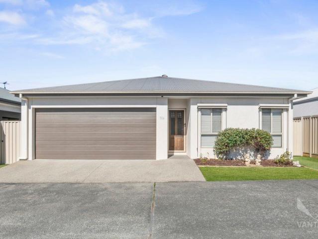RARE 2 Bed + Study + Double Garage Home at Vantage Eagleby Pines