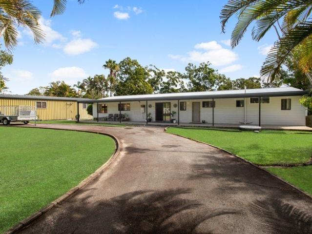 Rare 3/4 Acre Lifestyle Opportunity with Pool, Shed & Endless Potential