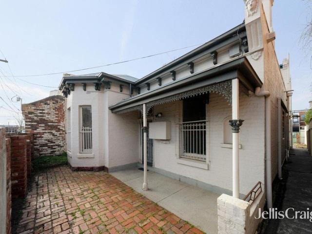 RARE 307m² DOUBLE SIZE ALLOTMENT | SUBSTANTIAL VICTORIAN | 45 BEDROOMS | 3 BATHROOMS | 3 CAR PARKING