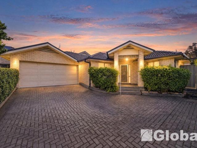 Rare 3 Bed Villa with Double Garage