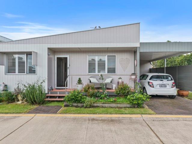 Rare 3 Bedroom 2 Bathroom Home