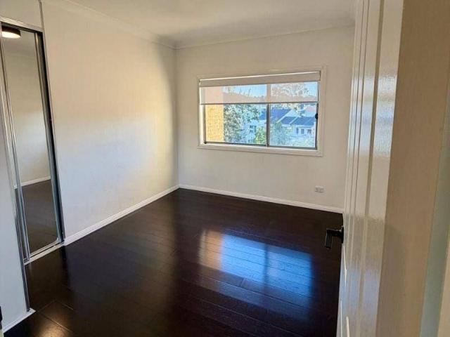 Rare 3 Bedroom Apartment in Prime Holroyd Location