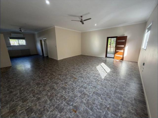 Rare 4 Acres Within Minutes To The Beach
