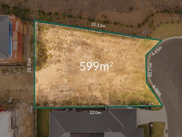 RARE 599m² BLANK CANVAS IN SOUGHT AFTER CAPESTONE ESTATE