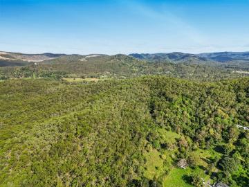RARE 52.21 ACRE LIFESTYLE LANDHOLDING 500M+ FRONTAGE, VALLEY VIEWS & PRIME WOLFFDENE LOCATION