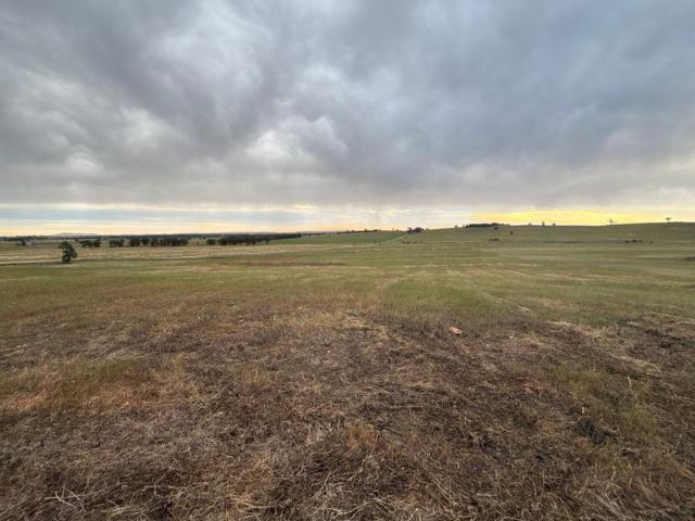 RARE 5 ACRE BLOCK WITH SWEEPING RURAL VIEWS