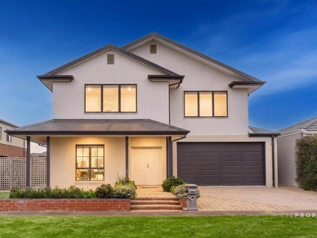 Rare 5 Bedroom Family Living with Exceptional Privacy in Saltwater