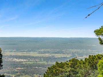 Rare 663sqm Opportunity with Views