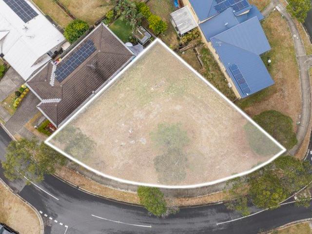 Rare 722m2 vacant land | Ability to subdivide | Over 40m of street frontage