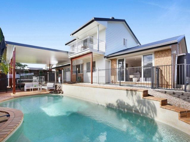 Rare 810m² Corner Block with Ocean views